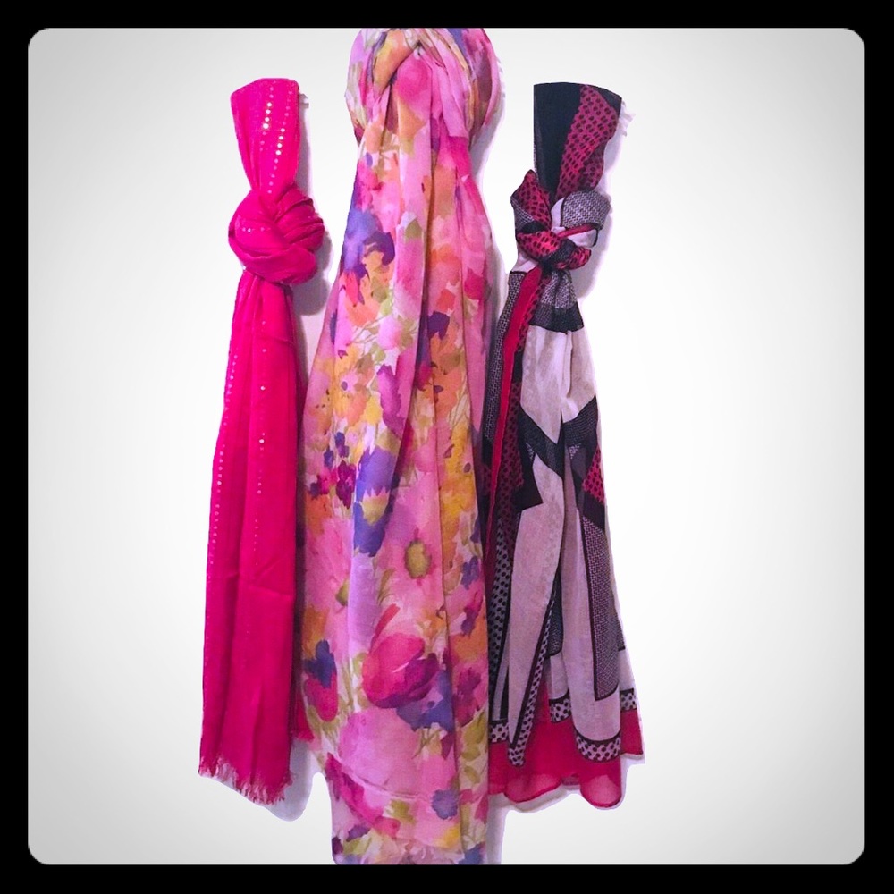 NWT  3 Scarf 🧣 Bundle Various Colors